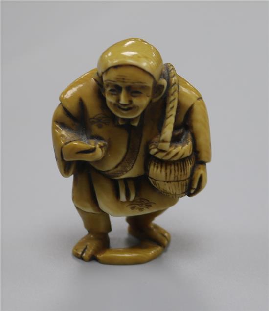 A Japanese ivory netsuke